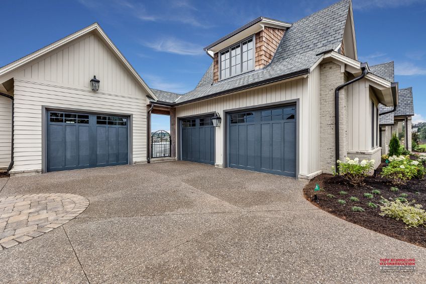 Maximizing Space and Value: The Benefits of a Detached Garage with Living Quarters
